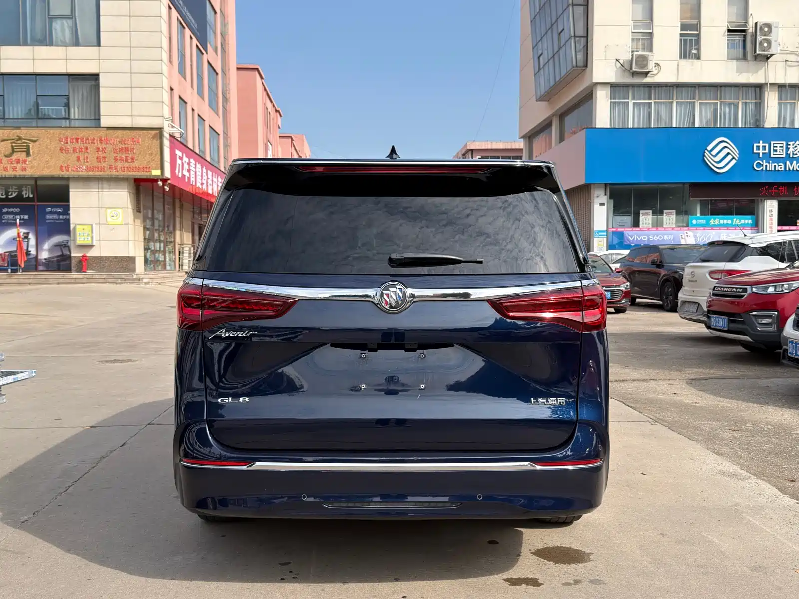Фото 4 - Buick GL8