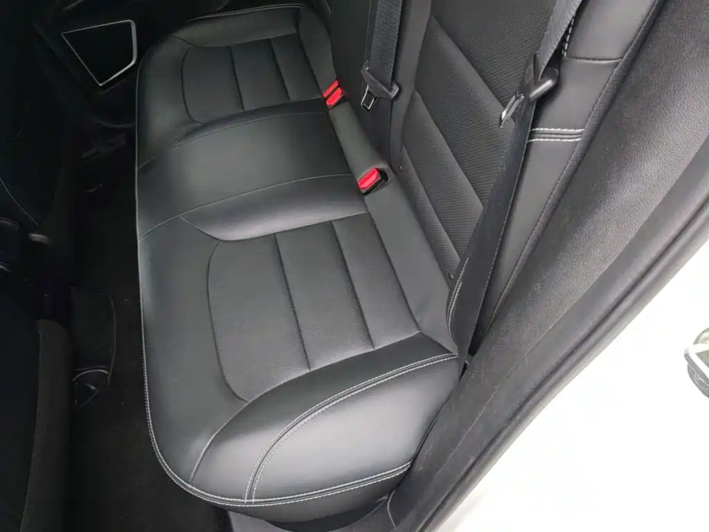 Photo 17 - Geely Emgrand GL