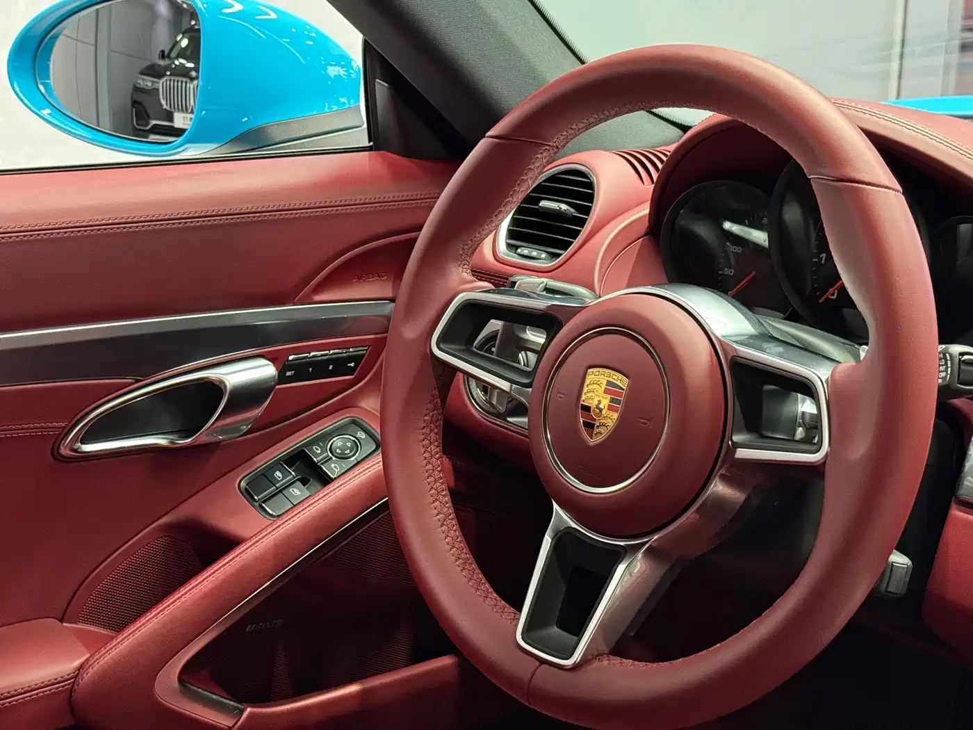 Porsche 718 2018 Cayman 2.0T фото 36