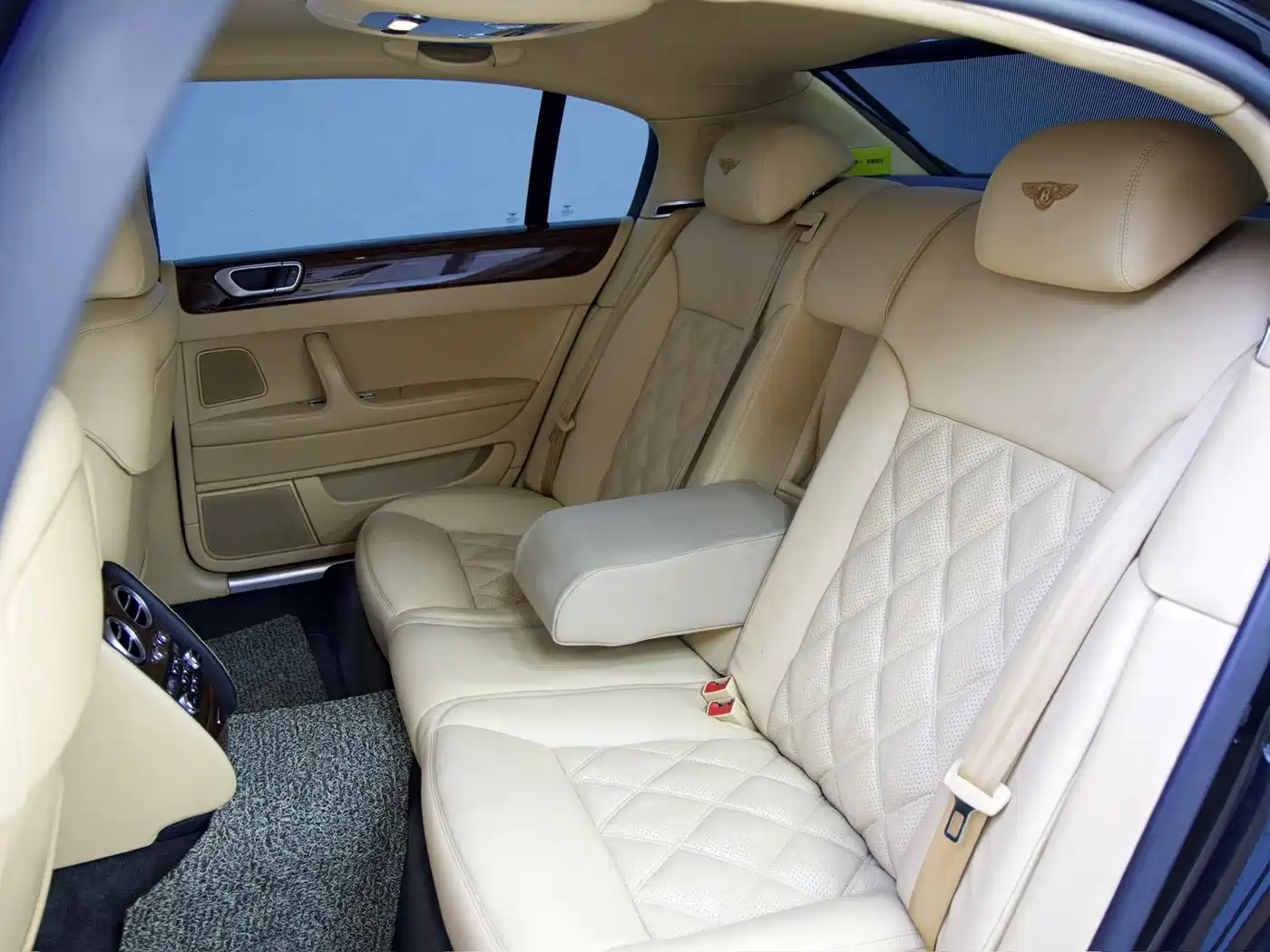 Bentley Flying Spur 2006 2005 6.0T Standard Model
