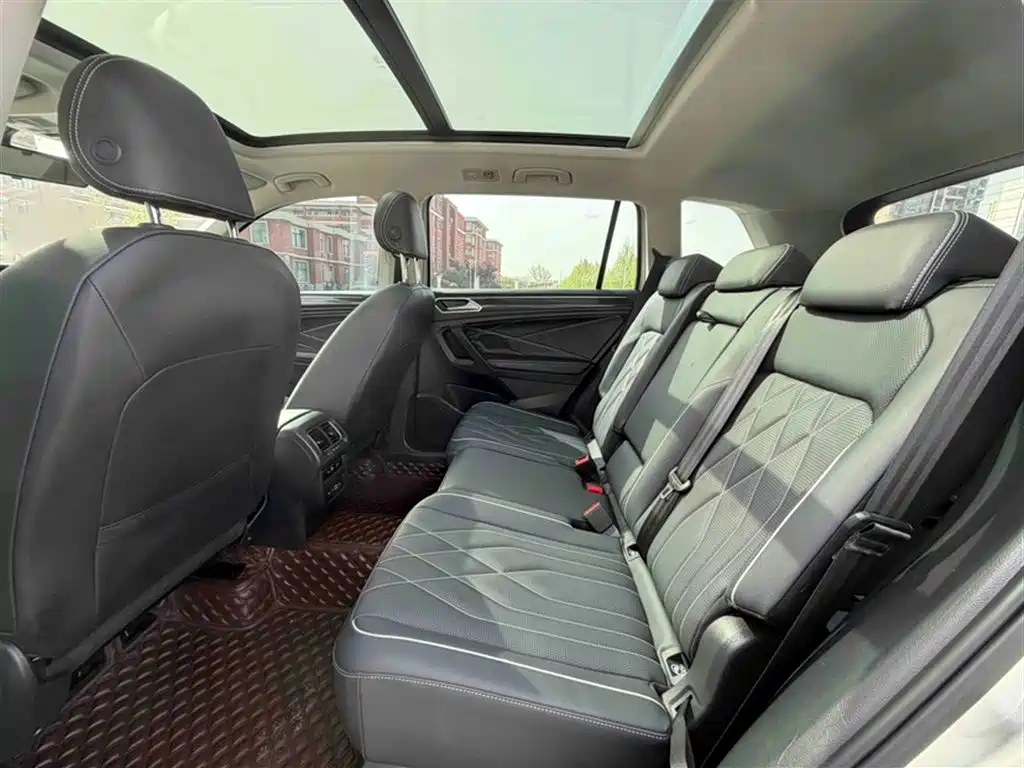 Volkswagen Tiguan L 2022 330TSI Automatic 2WD Smart Edition фото 17