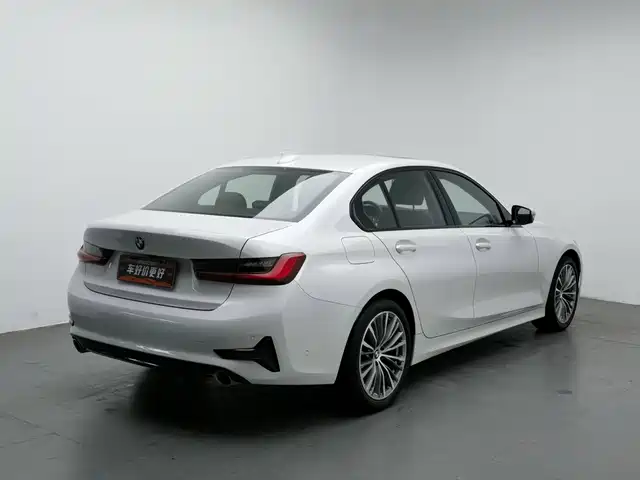 BMW 3 Series 2020 320i Sport Package — фото 2