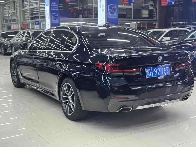 BMW 5 Series 2021 525Li M Sport Package фото 4