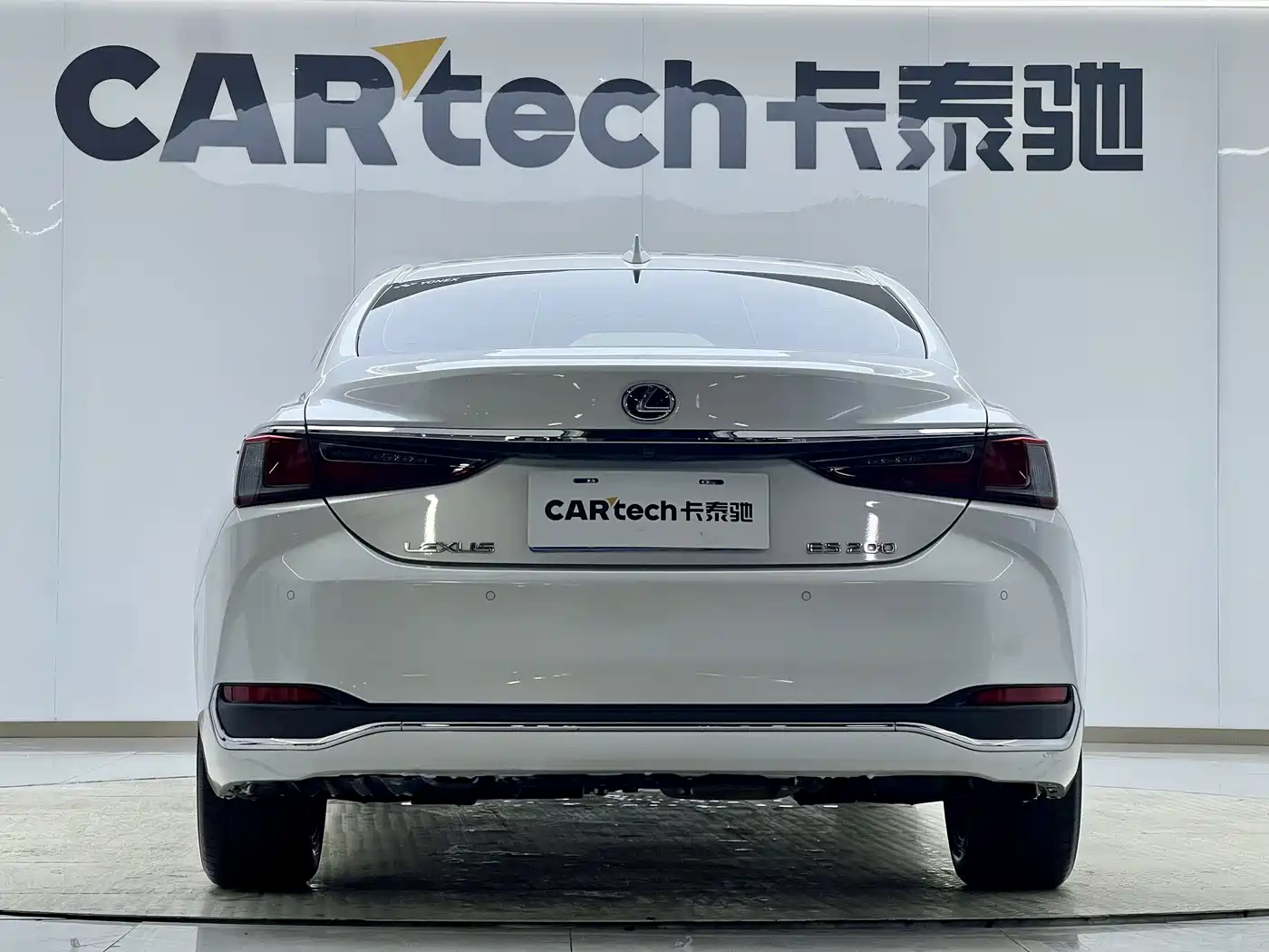 Lexus ES 2020 200 Excellence фото 9