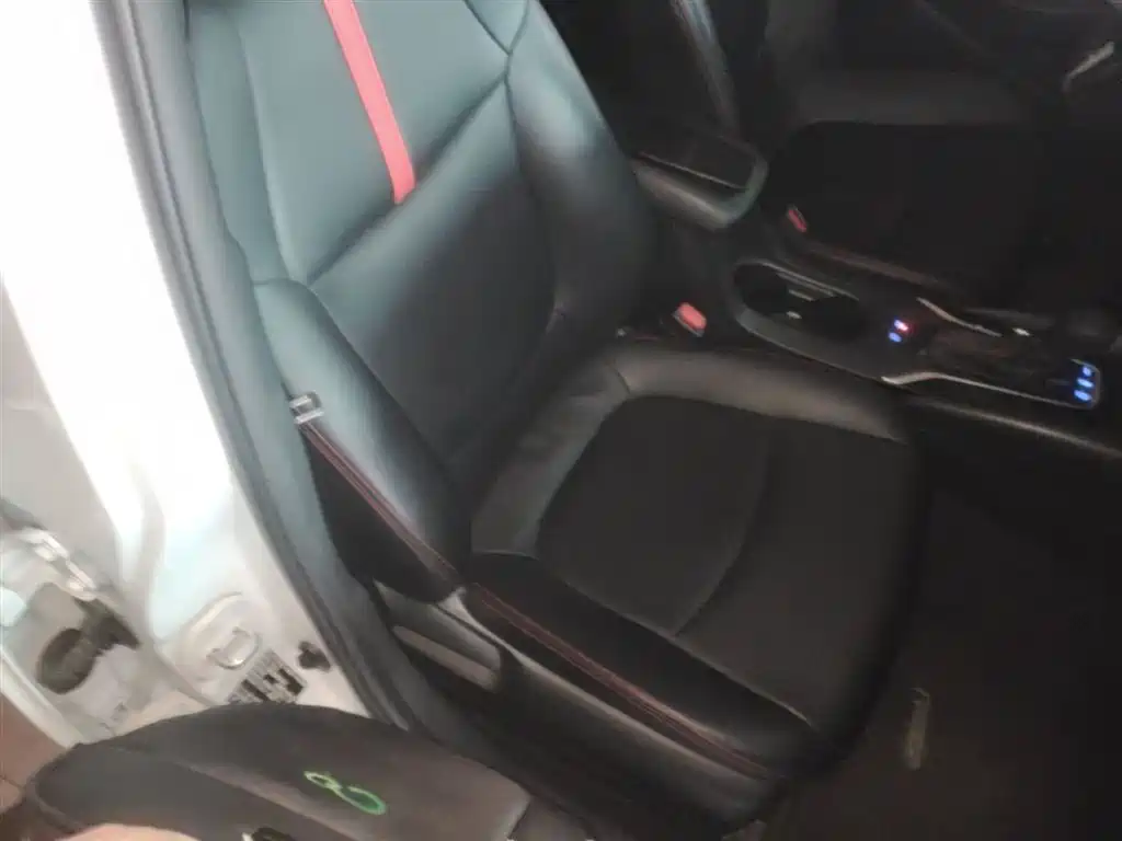 Toyota Corolla 2021 1.2T S-CVT Elite PLUS Edition фото 25