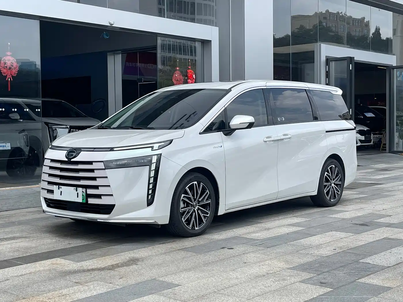 GAC Trumpchi Trumpchi E8 NEV 2024 Model 150km MAX фото 21