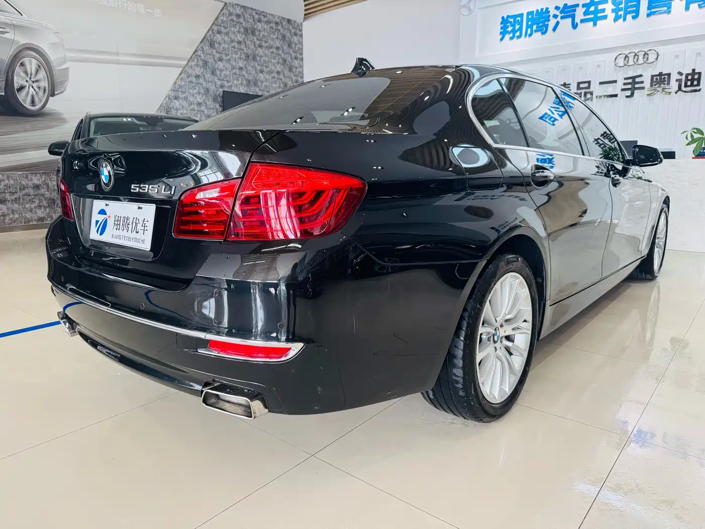 BMW 5 Series 2017 525Li Luxury Design Package фото 4