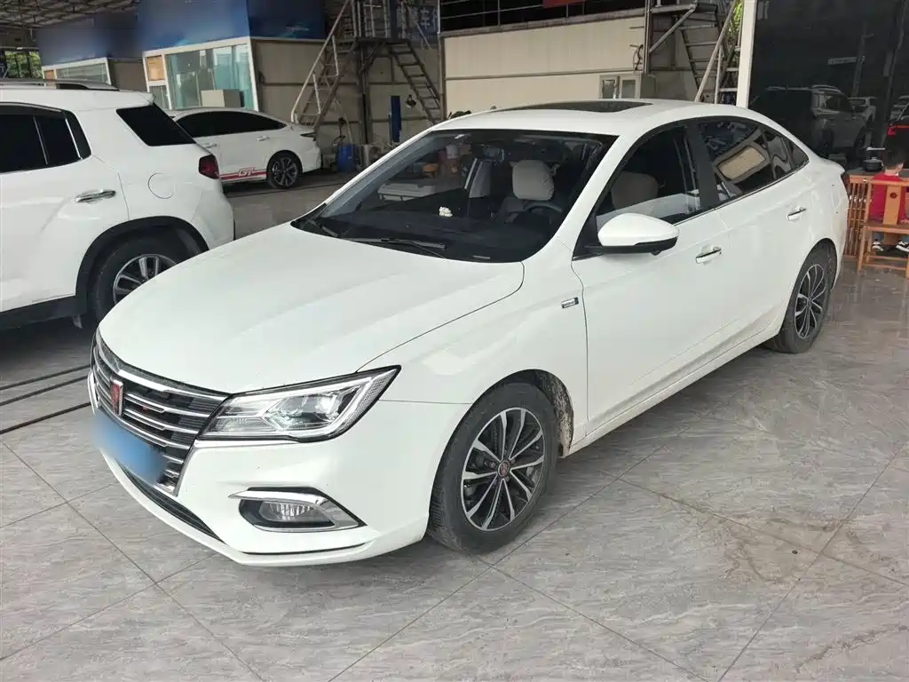 Roewe i5 2020 1.5L Automatic 4G Connected Premium Flagship Edition
