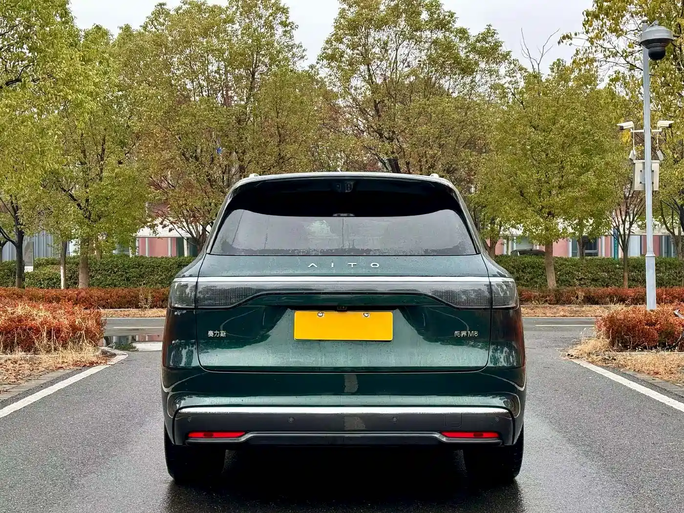 AITO Wenjie AITO M8 2025 Extended Range Ultra 53.4kWh 6-Seater фото 9
