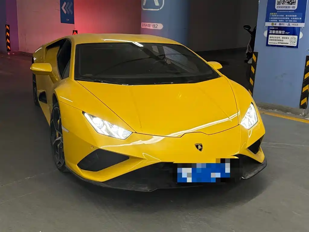 Lamborghini Huracán 2020 Huracán EVO RWD фото 2