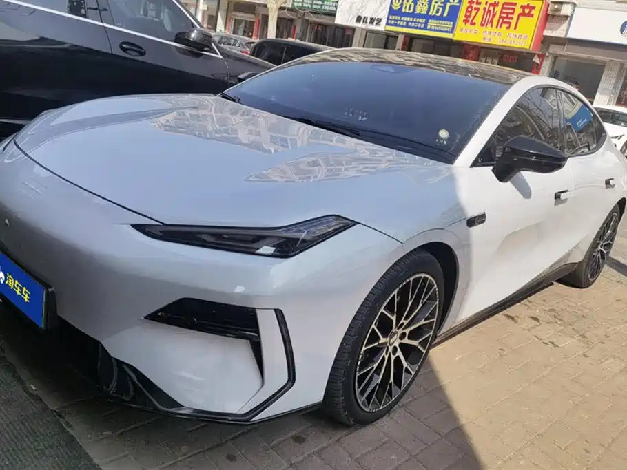 GEELY GALAXY GALAXY E8