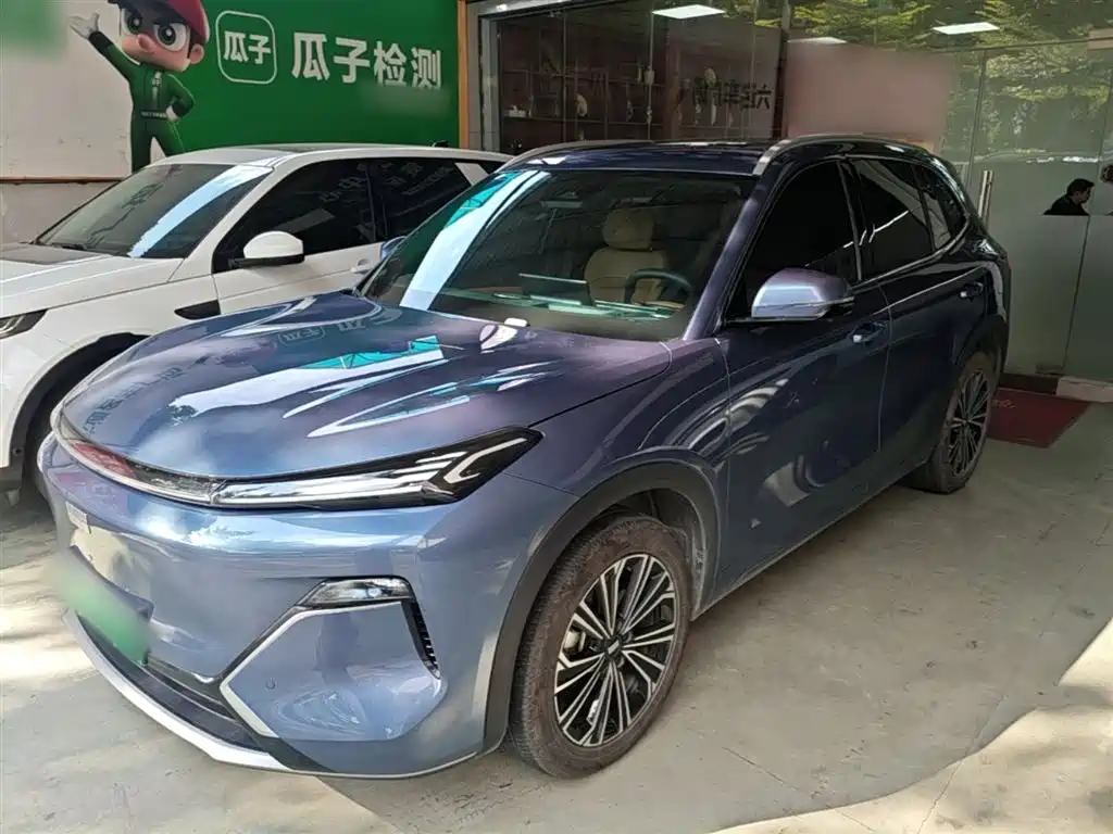 Geely Galaxy Starship 7 EM-i 2025 120km Navigation Edition