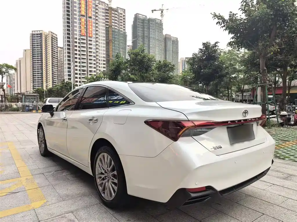 Toyota Avalon 2024 2.0L Luxury Edition фото 10