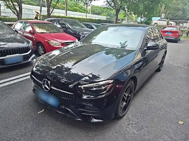 Mercedes-Benz E-Class E 300, Стиль Спорт