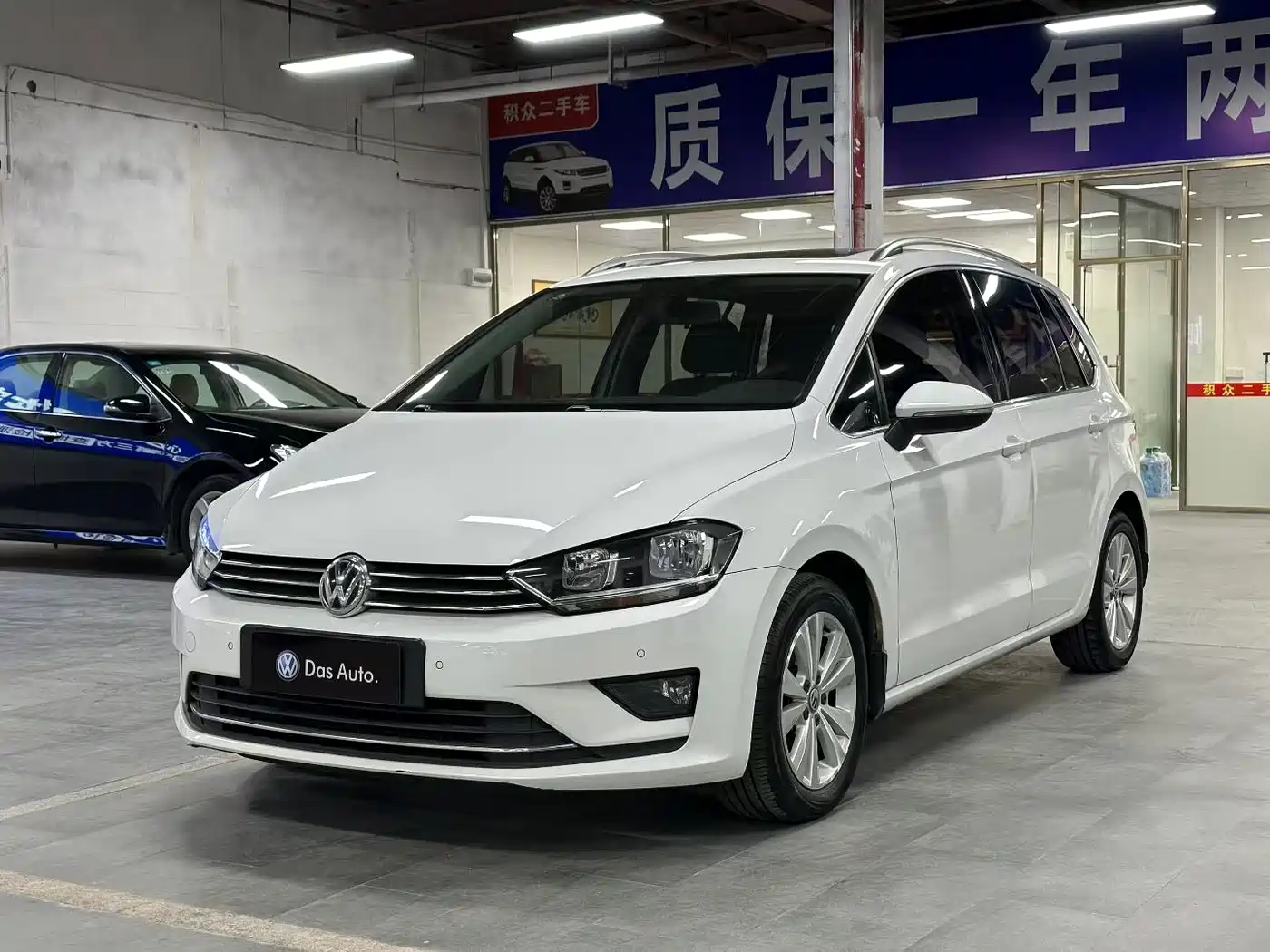 Volkswagen Golf Sportsvan 2016 230TSI Automatic Progressive фото 2