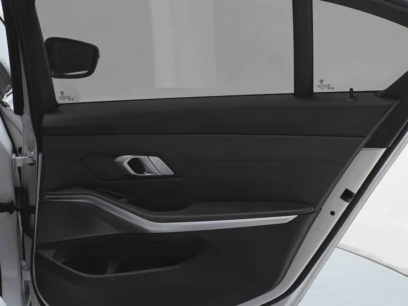 BMW 3 Series 2023 320Li M Sport Package фото 12