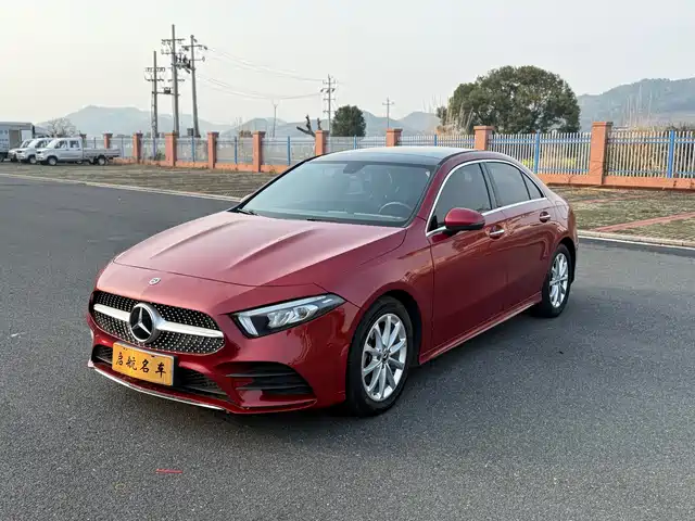 MERCEDES-BENZ A CLASS