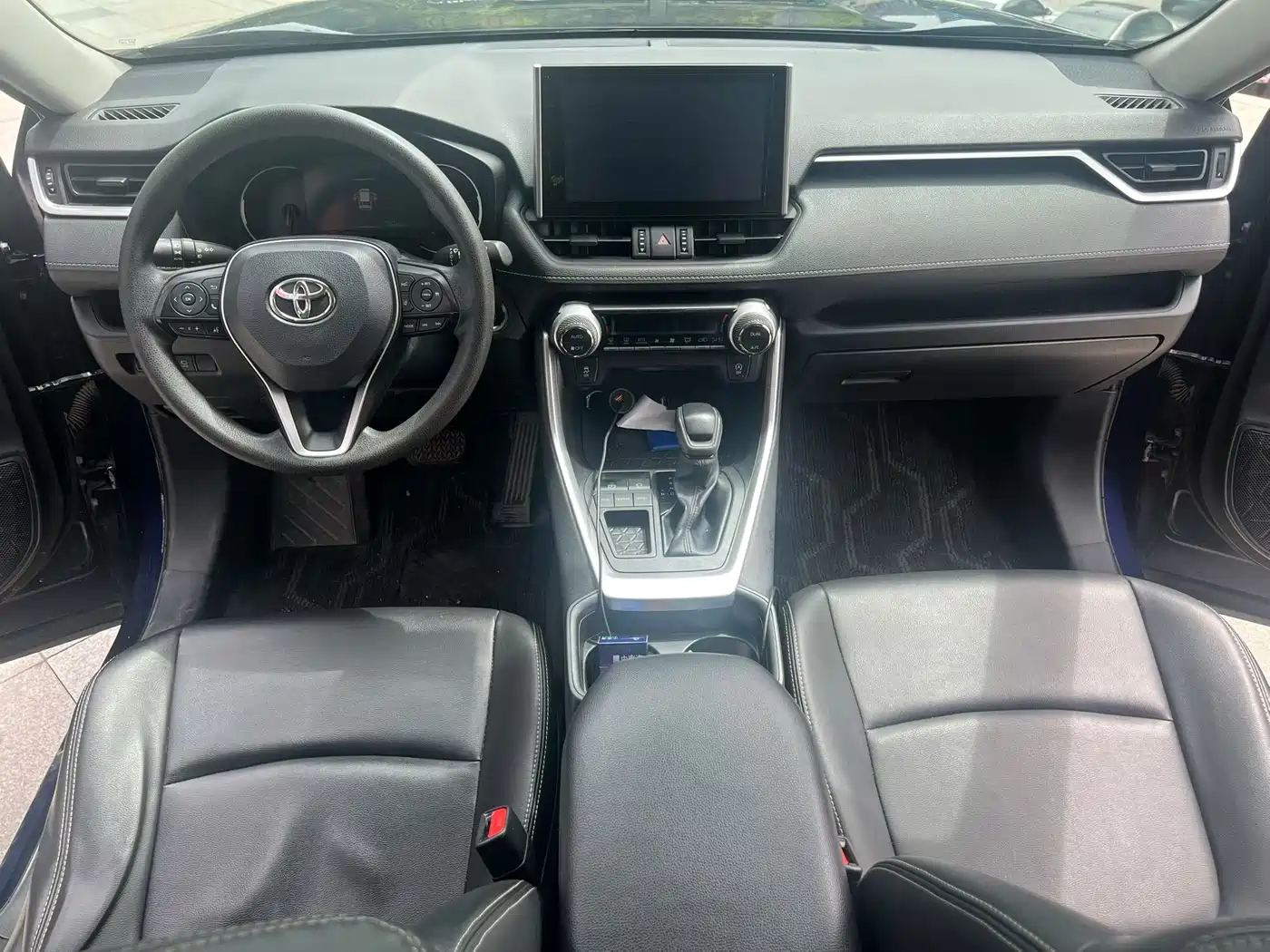 Toyota RAV4 Rongfang 2022 2.0L CVT 2WD Trend Edition фото 8
