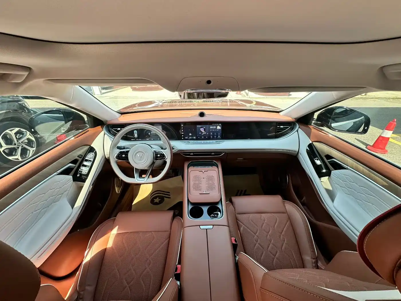 Voyah Auto VOYAH FREE 2024 Ultra Long Range Intelligent Driving Edition фото 5