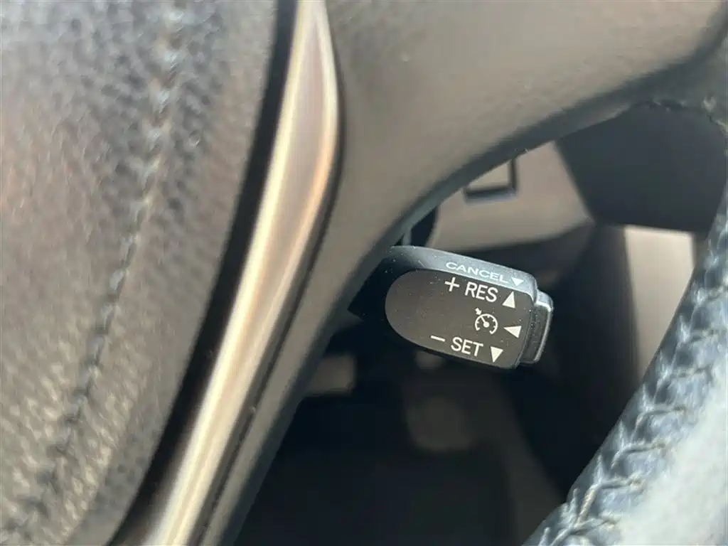 Toyota RAV4 Rongfang 2016 2.0L CVT 2WD Smart (China V) фото 19