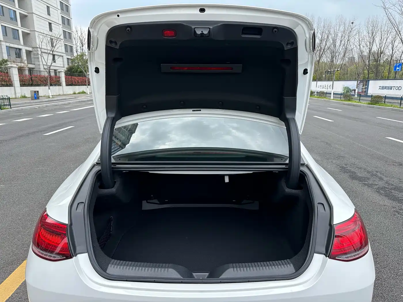 Mercedes-Benz CLS 2021 CLS 300 Sport фото 24