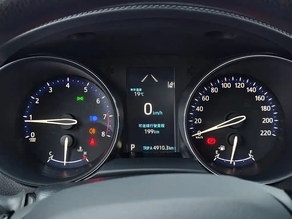 Toyota IZOA 2021 2.0L Yixing Edition фото 32