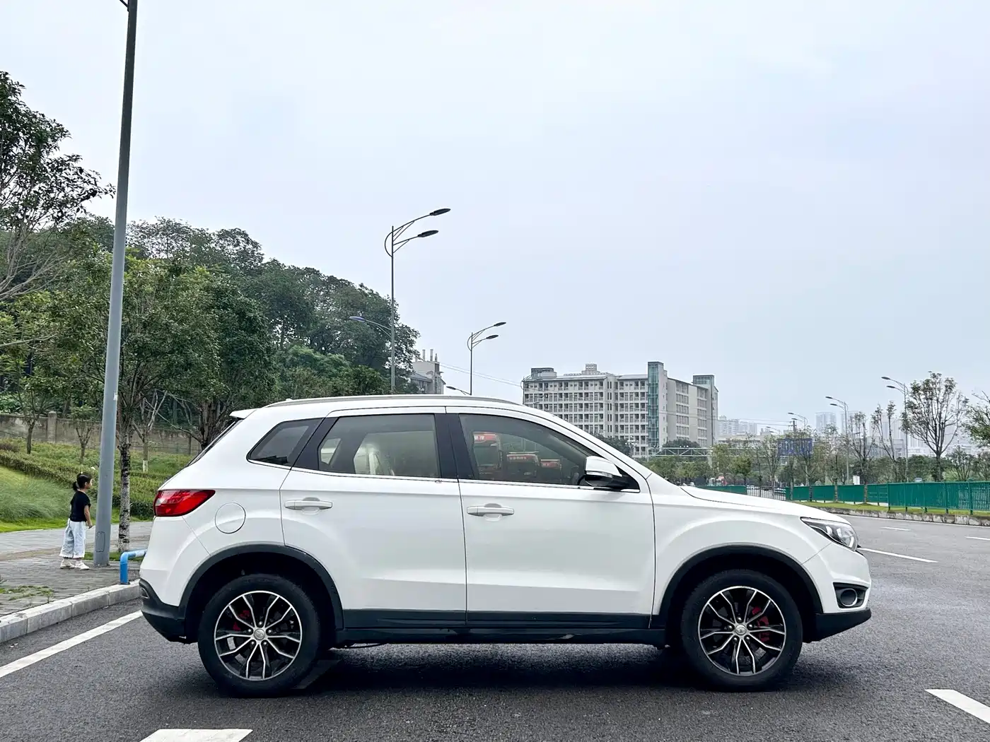 FAW Senya R7 2017 2016 1.6L Manual Intelligent