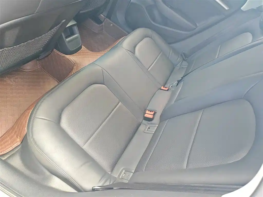 Audi A3 2016 Limousine 35 TFSI Leadership фото 17