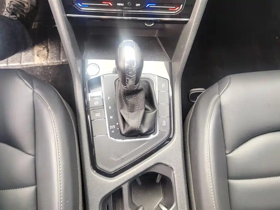 Volkswagen Tharu 2020 280TSI 2WD Comfort Edition China VI фото 16