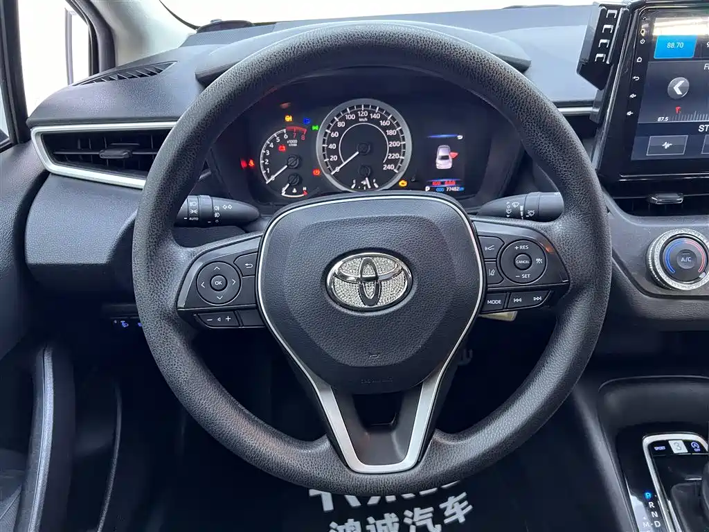 Toyota Corolla 2019 1.2T S-CVT GL Pioneer Edition фото 15