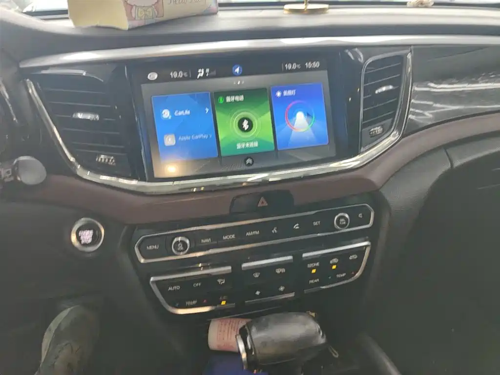 GAC Trumpchi Trumpchi GS8 2017 320T 2WD Luxury Smart Connect (7-seater) фото 6