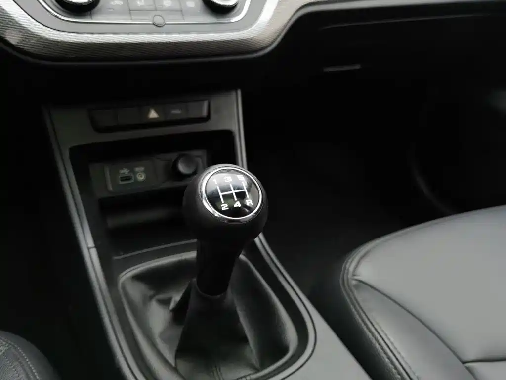Photo 13 - Roewe 360