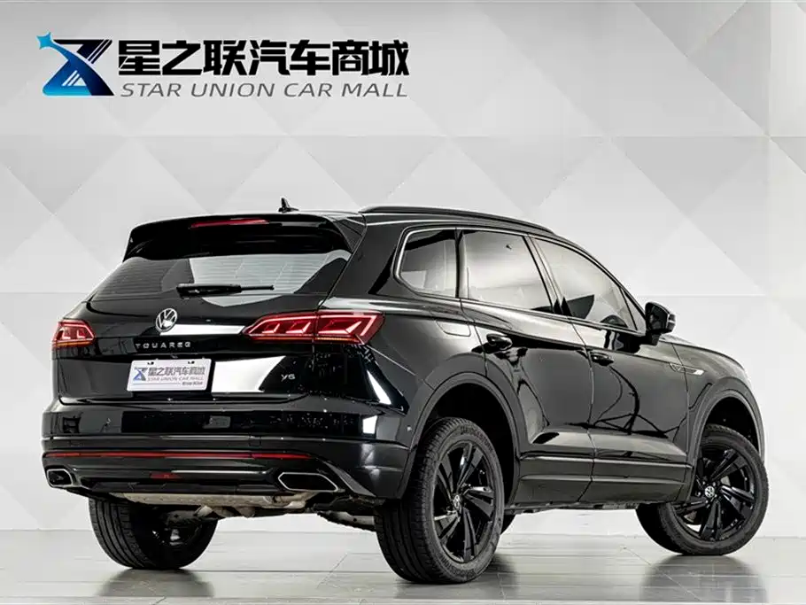VOLKSWAGEN TOUAREG
