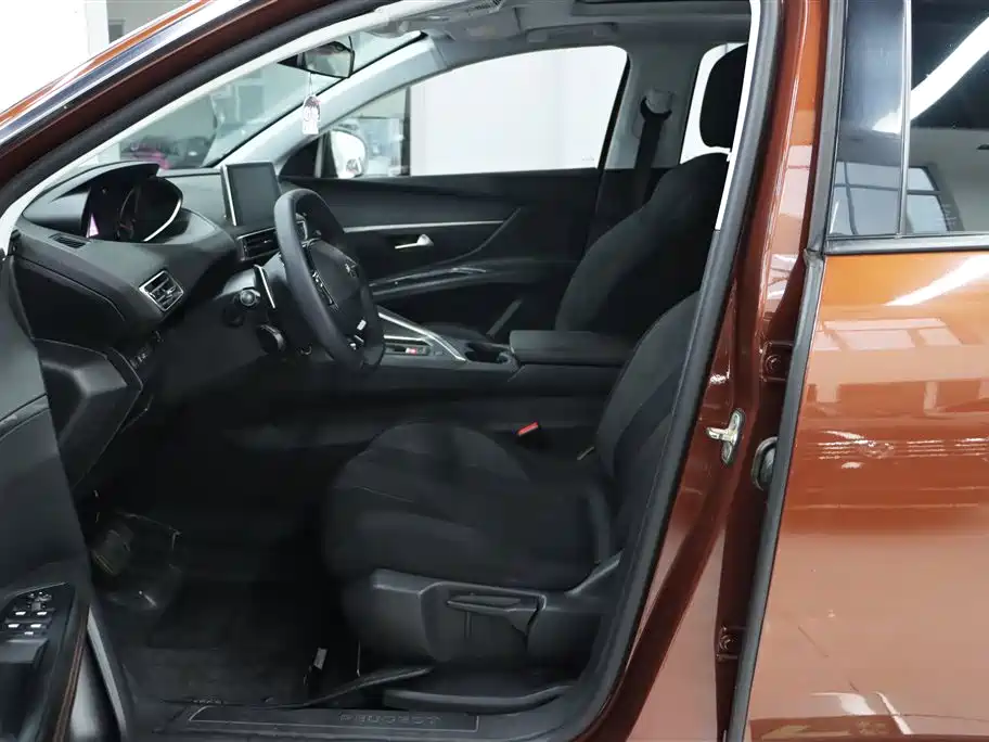 Peugeot 4008 2018 350THP Comfort Edition фото 4