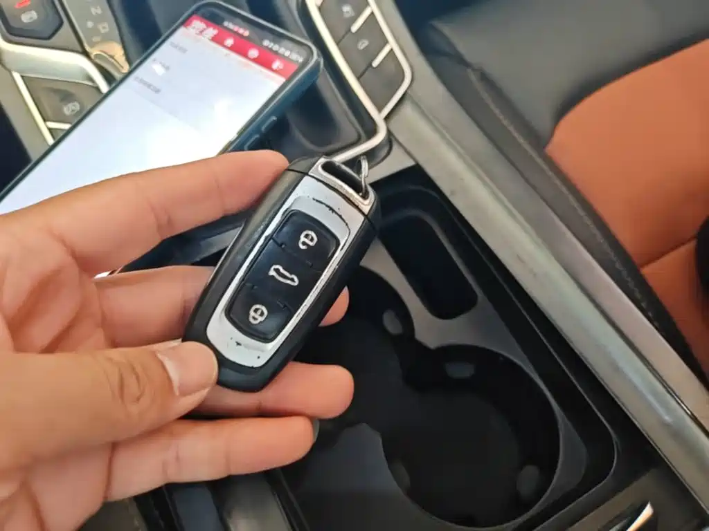 Фото 9 - Geely Vision S1
