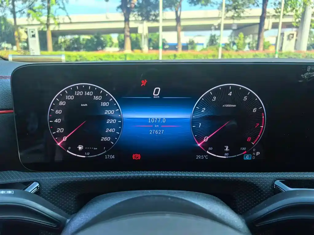 Mercedes-Benz CLA (Import) 2024 CLA 200 фото 15