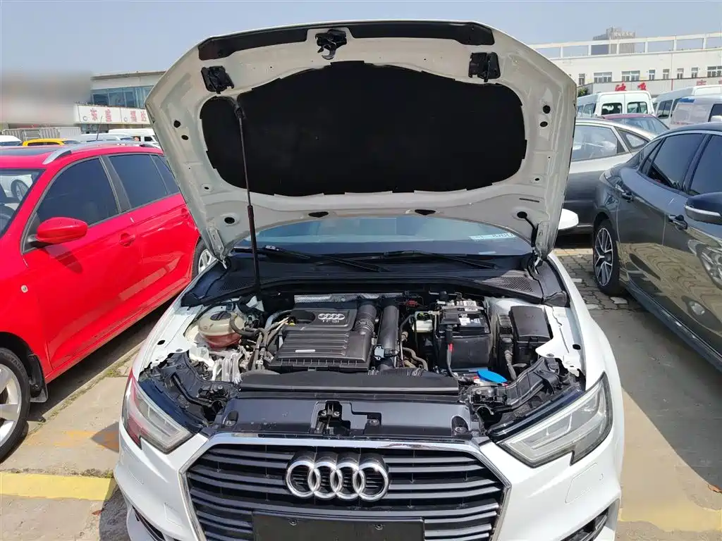 Audi A3 2019 Limousine 35 TFSI Fashion China V фото 17