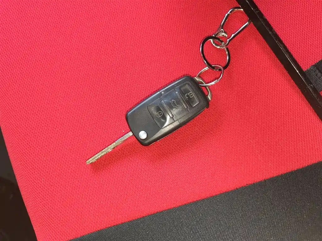 VOLKSWAGEN SANTANA