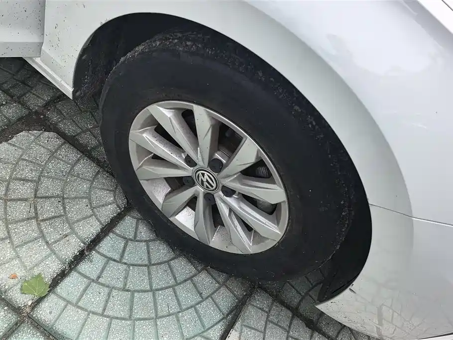 Volkswagen Bora 2020 1.5L Manual Fashion фото 6