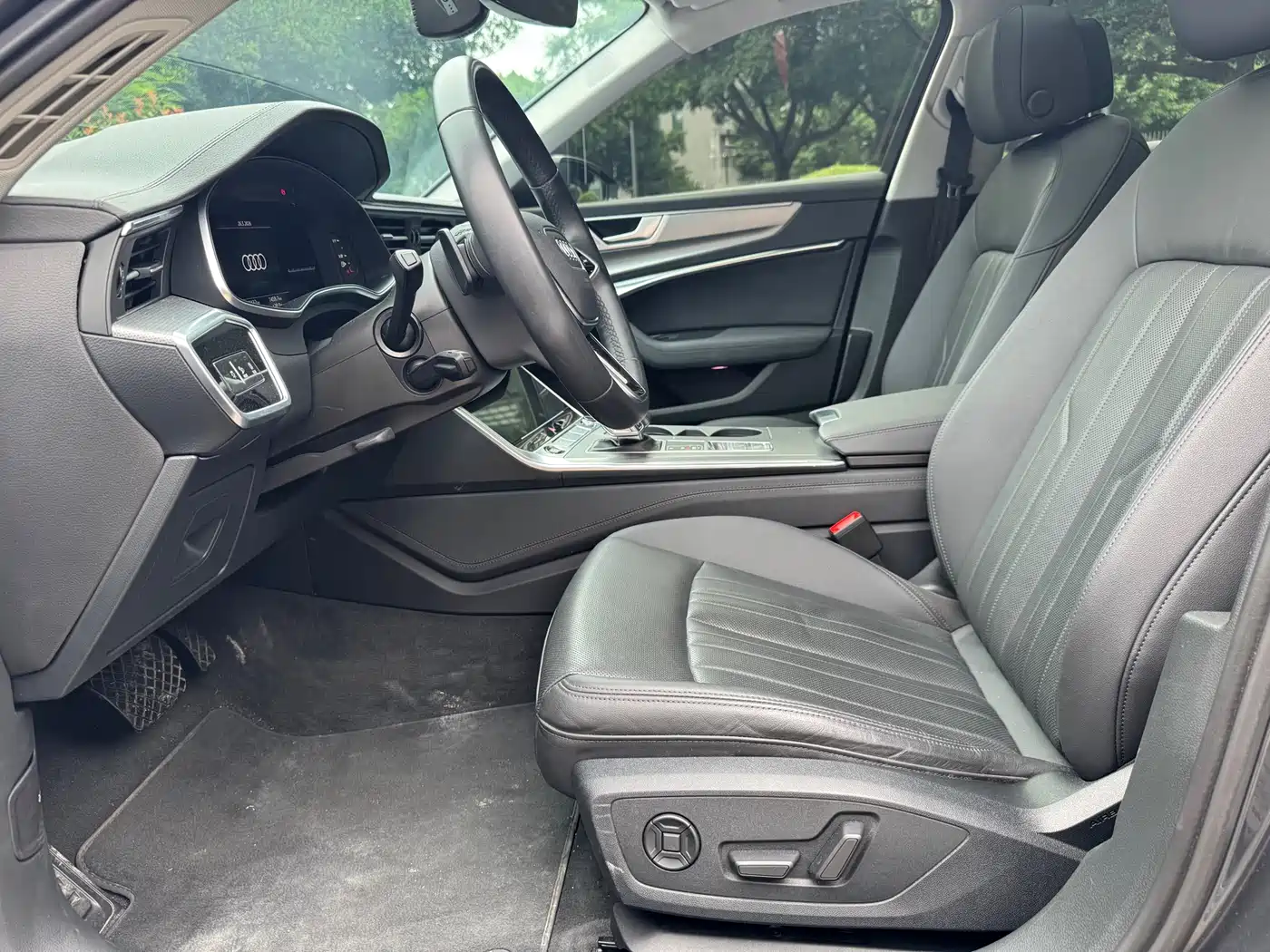 AUDI A6 (IMPORT)
