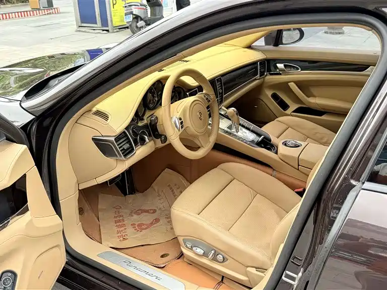 Porsche Panamera 2014 Panamera 3.0T фото 7