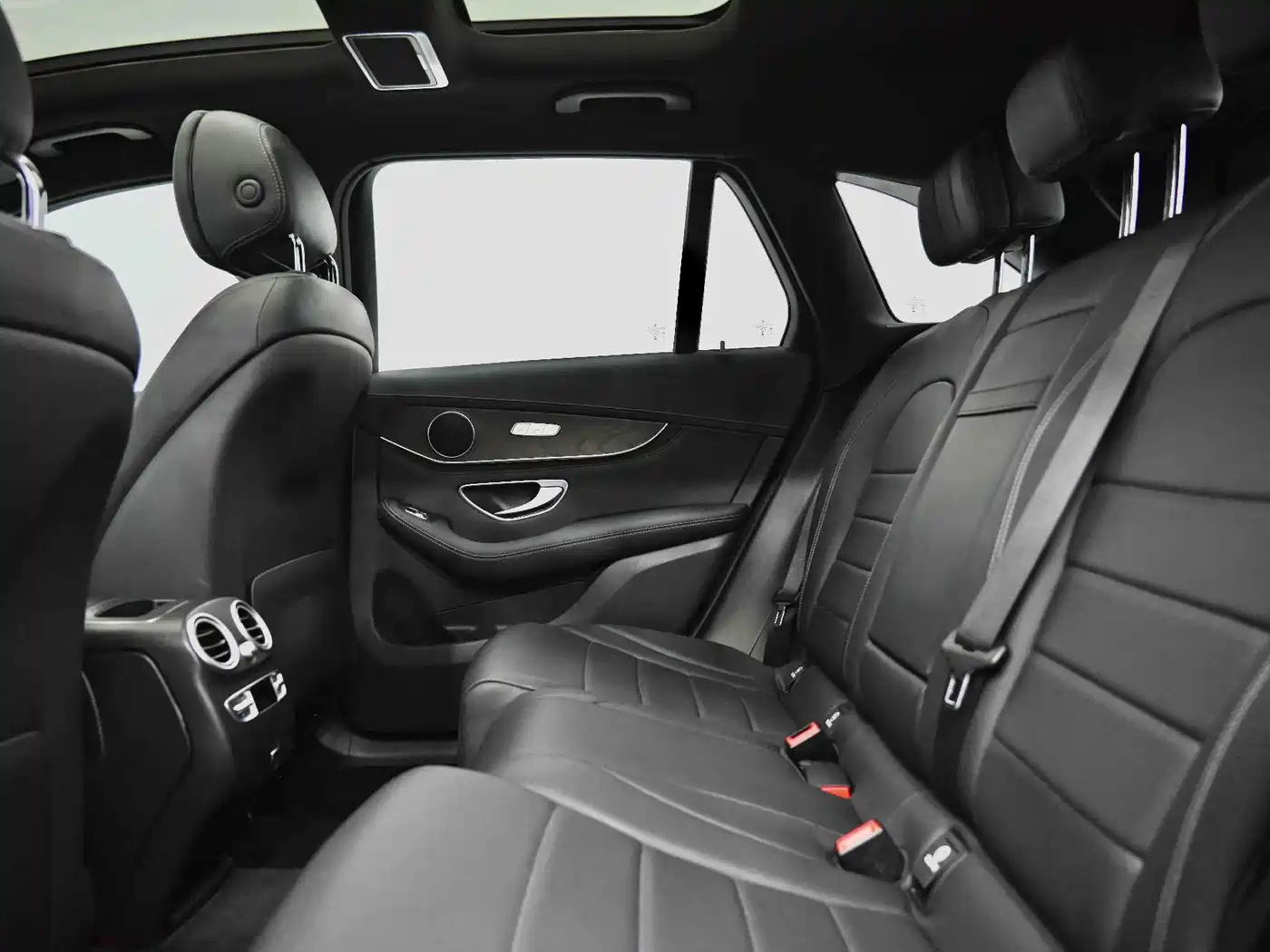Mercedes-Benz GLC 2020 Facelift GLC 300 L 4MATIC Dynamic фото 33