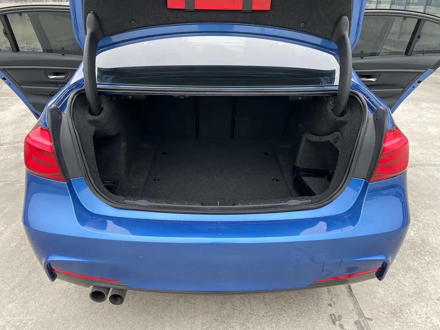 BMW 3 Series 2017 320Li M Sport фото 22