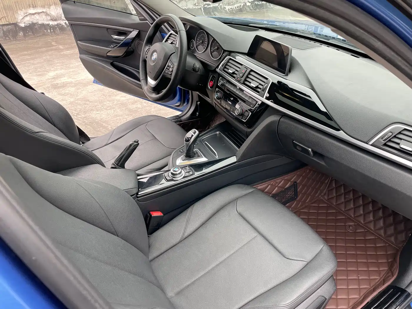 BMW 3 Series 2017 320Li M Sport фото 16