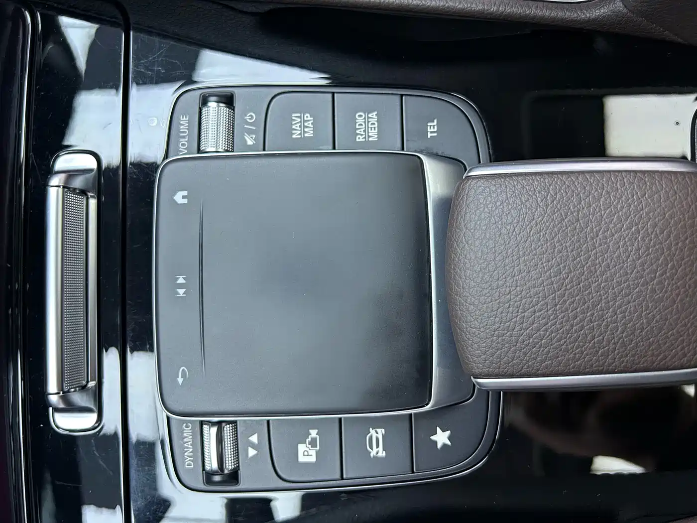 Mercedes-Benz GLE 2023 GLE 350 4MATIC Fashion фото 13