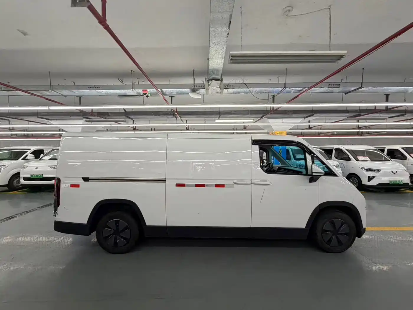 Foton Fengjing i7 2025 2025 Professional Logistics Long Wheelbase FWD CATL 66.67kWh Smart Edition Flat Roof Single Tire 2-Seater