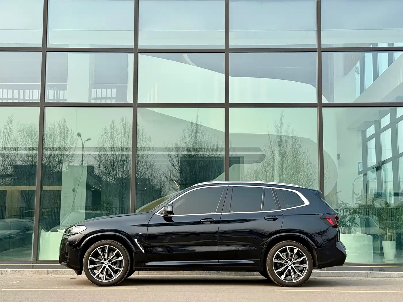 BMW X3 2023 Facelift xDrive30i Leading M Night Package фото 7