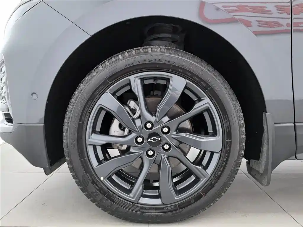 Chevrolet Equinox 2021 550T RS 4WD Intelligent Defender Edition фото 17
