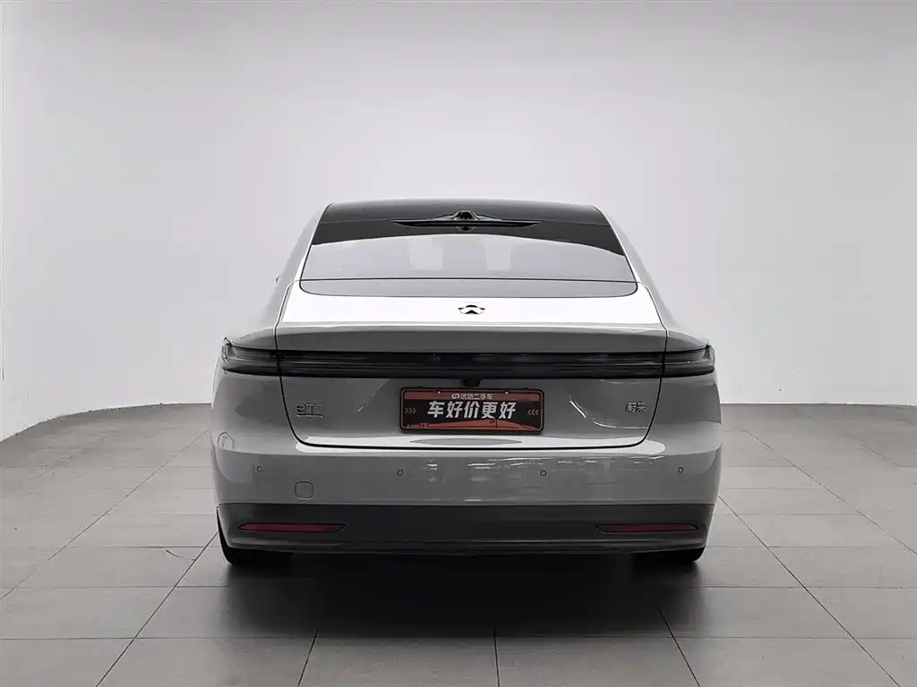 NIO NIO ET7