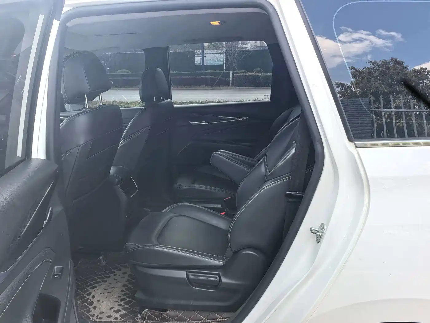 SAIC MAXUS CHASE G50